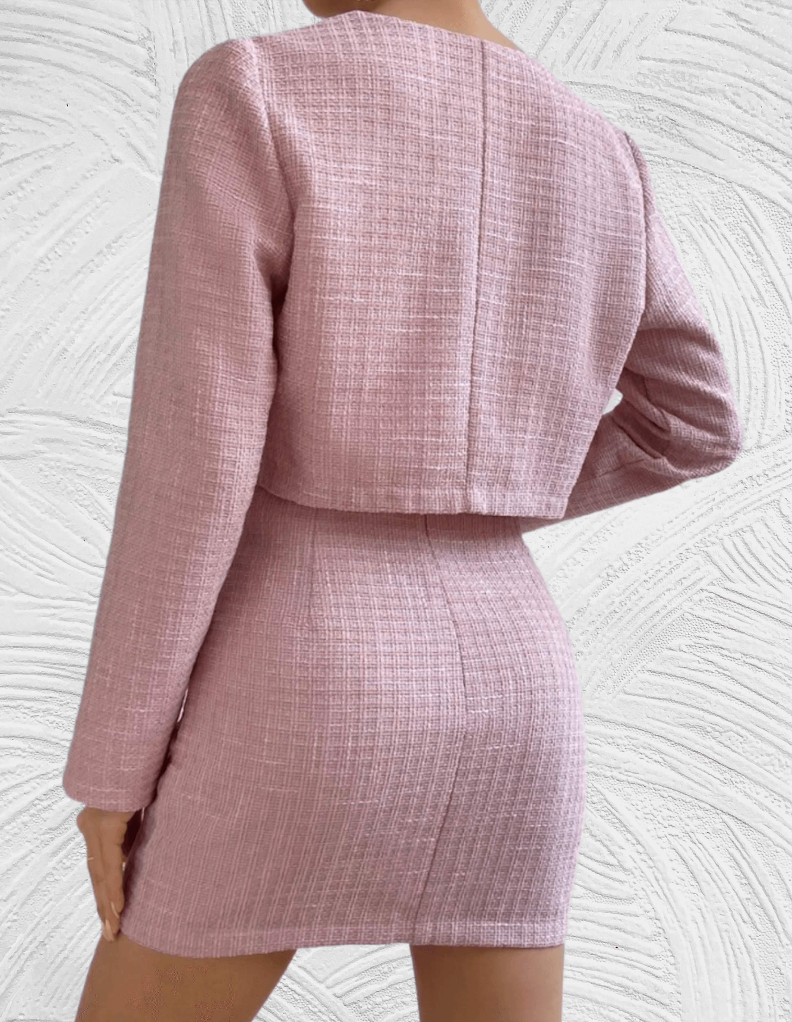 Slim fit 2-delige set met korte blazer en bijpassende rok met hoge taille en schattige knoopjes